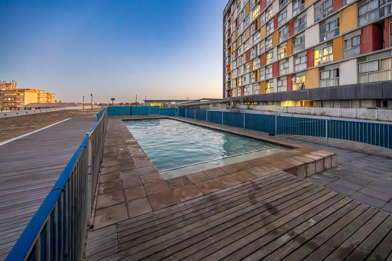 2 Bedroom Property for Sale in Goodwood Central Western Cape